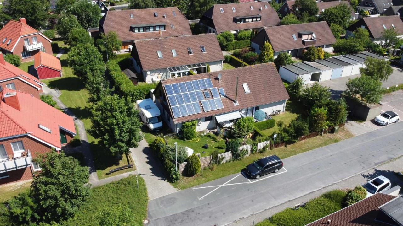 Nr 28 - Ferienwohnung Am Yachthafen Harlesiel Eksteriør billede